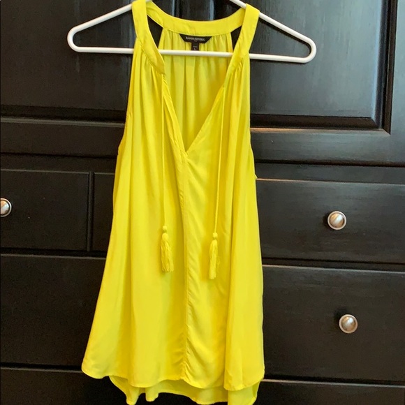 Banana Republic women’s petite Large tank - Picture 1 of 3